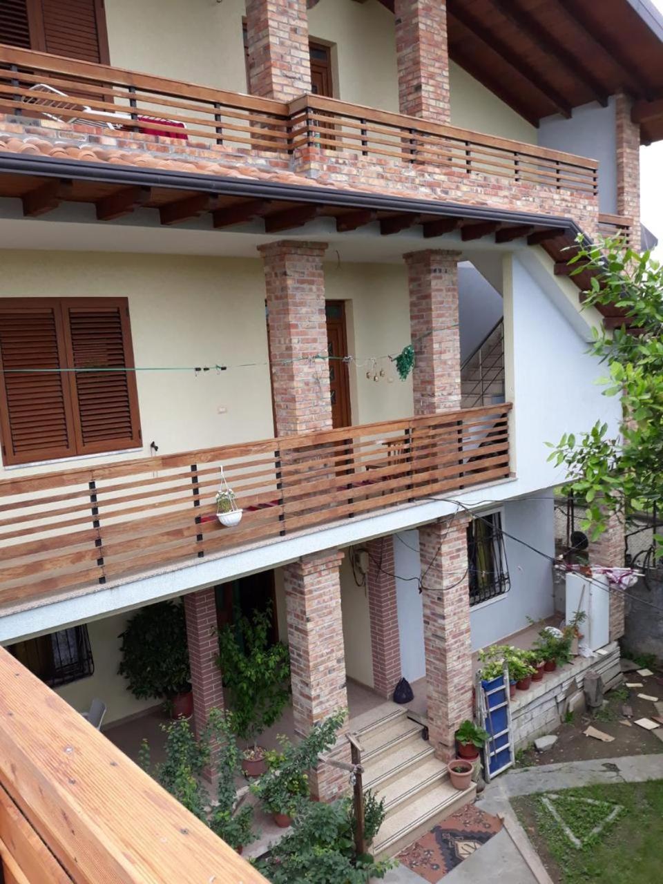Sara'S Villa Шкодер Екстер'єр фото